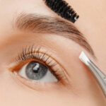 Sekrety domowych kuracji dla pięknych rzęs